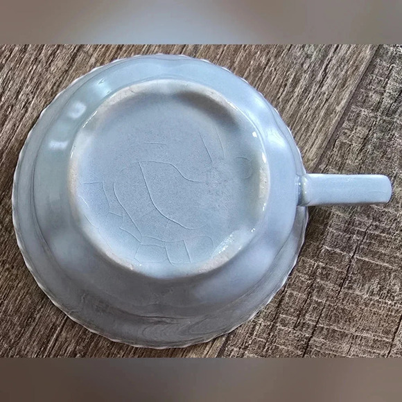 Lovely Vintage Harker Chesterton Ware Harkerware Teacup & Saucer in Light Gray - Picture 4 of 8